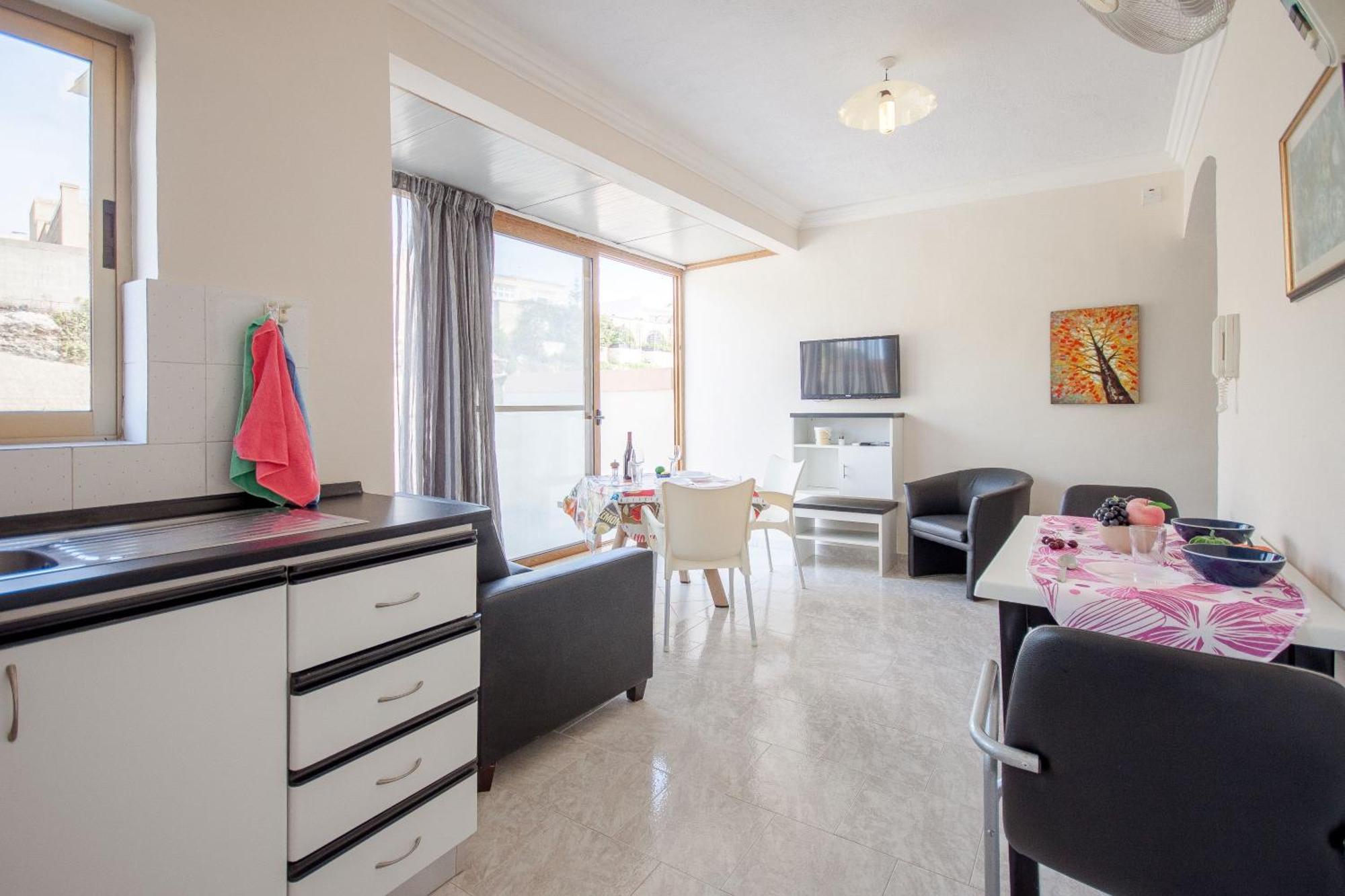 Pool & Sea Merill Apartments Mellieħa Eksteriør bilde