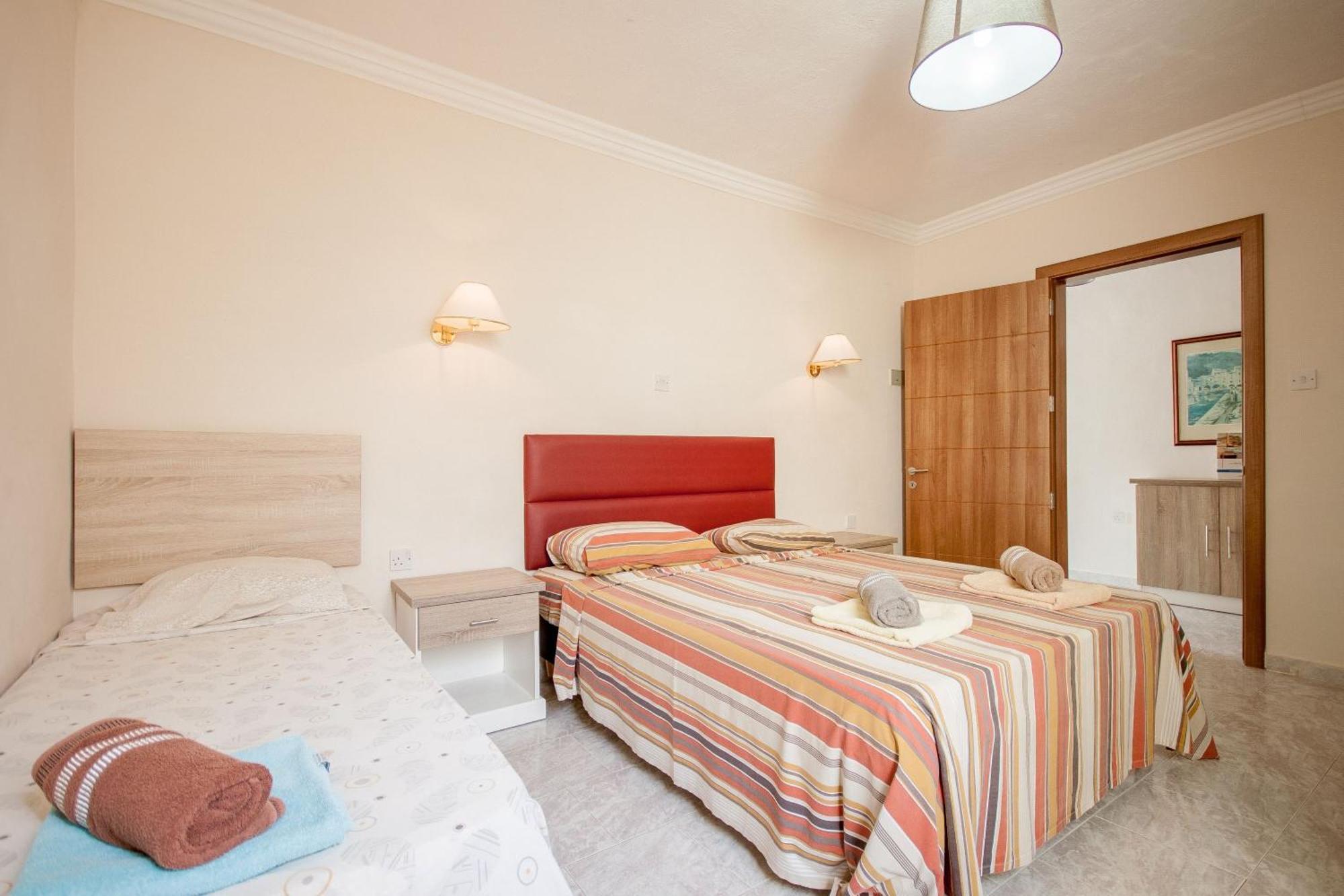 Pool & Sea Merill Apartments Mellieħa Eksteriør bilde